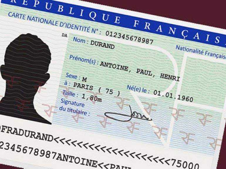 Démarches ; carte identité illustration